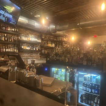 Brine Seafood and Raw Bar - Bar - Seafood Near Me - Sarasota, Florida
