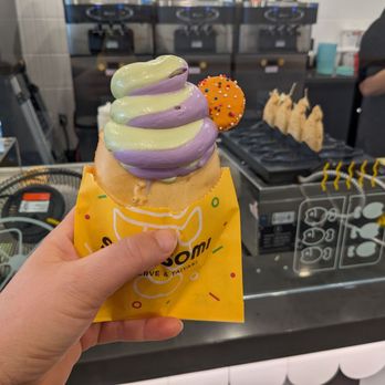 Somisomi - Matcha ube swirl fish cone with macron - Desserts Near Me - Chandler, Arizona Somisomi - Matcha ube swirl fish cone with macron - Desserts Near Me - Chandler, Arizona
