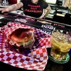 Roy’s Sports Bar And Grill