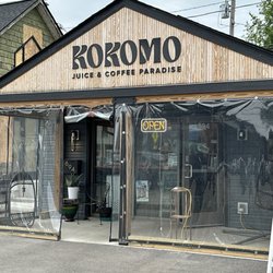 Kokomo Coffee & Juice Paradise - Outside the store