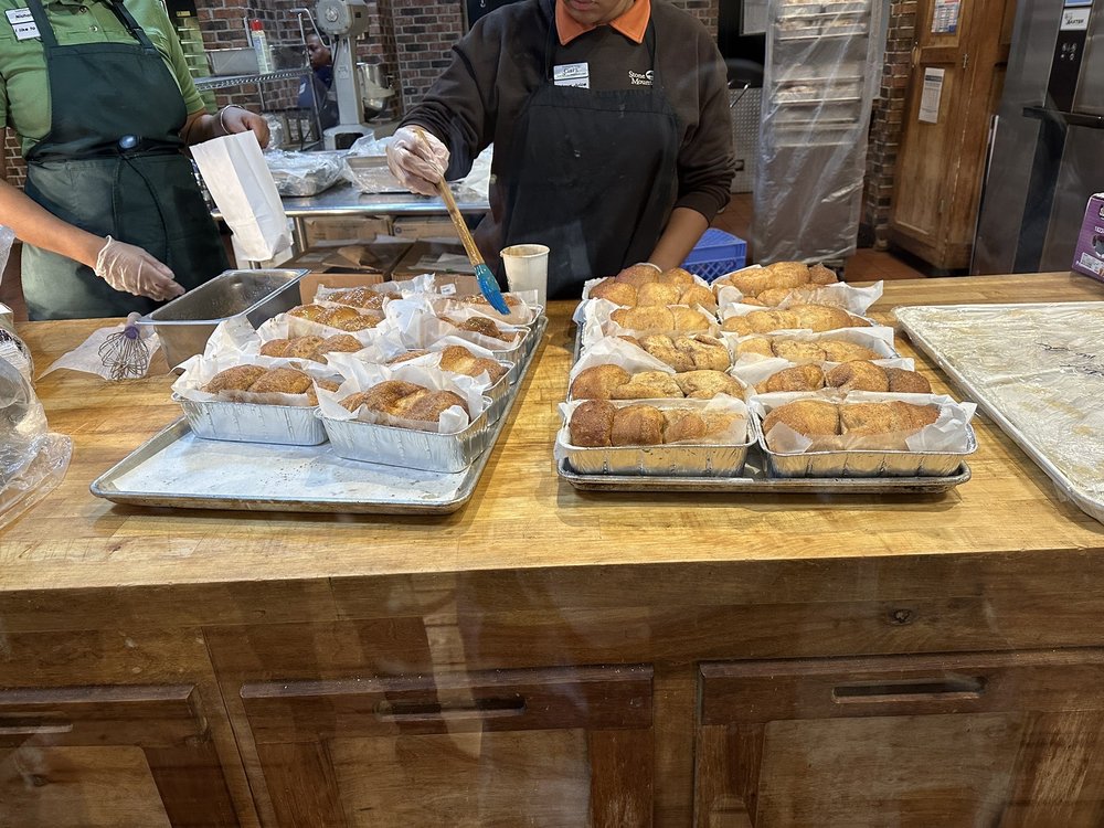 BASE CAMP BBQ Updated August 2024 6867 James B Rivers Dr, Dekalb, Barbeque