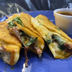 Mercadito Taqueria - What's going on today... birria tacos