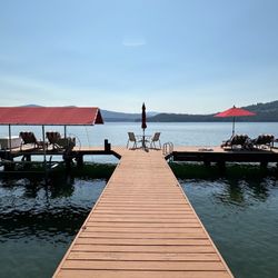 Estate On the Lake - Where you can hang out or jump into the lake