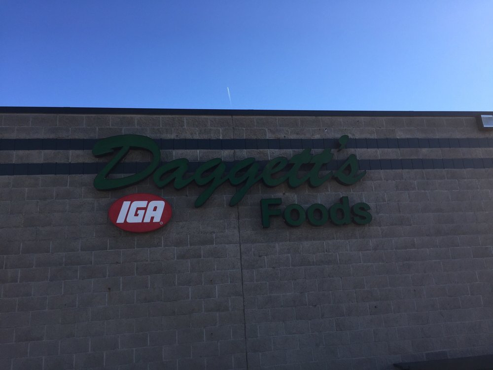 DAGGETTS FOODS IGA Updated August 2024 104 1st St NE, Hinckley