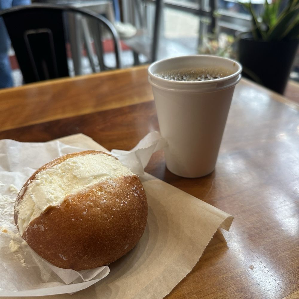 Brioche Bun with Cream