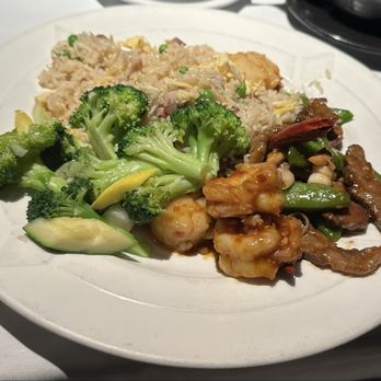 UNCLE YU’S AT THE VINEYARD - Updated November 2024 - 830 Photos & 1116 ...