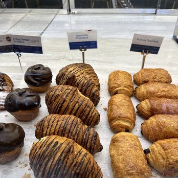 Paris Baguette - Coffee & Tea Near Me - Los Angeles, California Paris Baguette - Coffee & Tea Near Me - Los Angeles, California