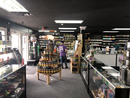 vape shop norton V&R Smoke Shop, 130 Mansfield Ave, Norton, MA 02766, US