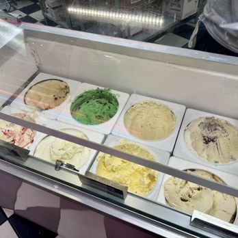 Bethlehem Dairy Store - Ice Cream! - A variety of ice cream flavors, including chocolate chip, green mint, and vanilla, are shown in a freezer at an ice cream shop. - Ice Cream & Frozen Yogurt Near Me - Bethlehem, Pennsylvania