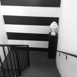 Kenergy Pilates - Chic declined stairs as you come up to Kenergy studio