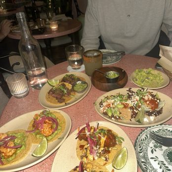 Tacolina - Shrimp, Steak, Chicken, & Fish Tacos - Salad Near Me - Los Angeles, California