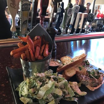 La Cage - Tartare par excelance - Diners Near Me - Quebec City, Quebec La Cage - Tartare par excelance - Diners Near Me - Quebec City, Quebec