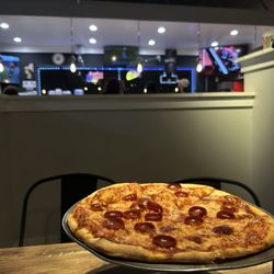 Chefing It Up Pizza Cafe - Pepperoni pizza
