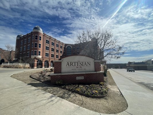 The Artesian Hotel, Casino & Spa by null