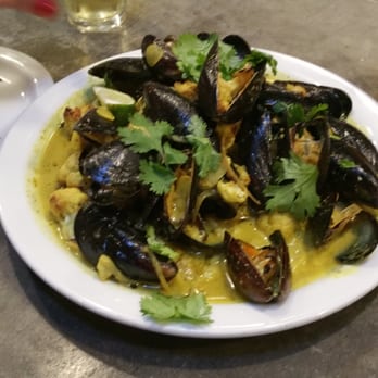 Industrial Eats - Muscles - Pizza Near Me - Buellton, California Industrial Eats - Muscles - Pizza Near Me - Buellton, California