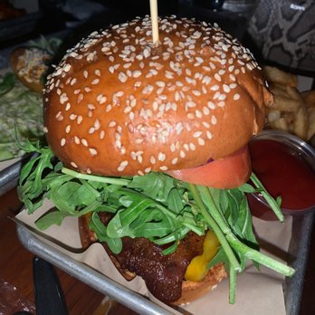 Brew Kitchen Bar - Burger - Gastropubs Near Me - Monterey Park, California