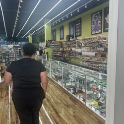 World of Smoke & Vape - Aubrey