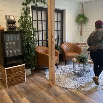 Ballaura Wellness Spa - Ballara Waiting Area - Massage Near Me - Olympia, Washington Ballaura Wellness Spa - Ballara Waiting Area - Massage Near Me - Olympia, Washington