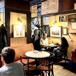 Cafe Hawelka - Interior