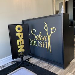 Salon Brush - Inside