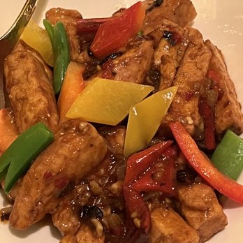 Wing Lei - Gardein chick'n stir fry - bell peppers, carrots and sweet peas in a delicious Chungking Mala sauce - Chinese Near Me - Las Vegas, Nevada