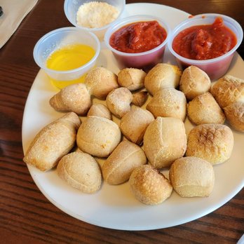 Mellow Mushroom - Pretzel Bites were just the right size. - Pizza Near Me - Gainesville, Georgia