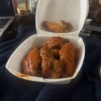 Big City Wings - spicy lemon pepper - Chicken Wings Near Me - Houston, Texas
