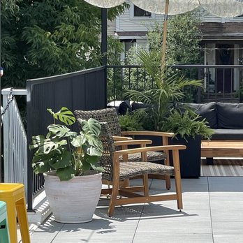 Emerald Cocktail Kitchen - Patio seating - Cocktail Bars Near Me - Syracuse, New York