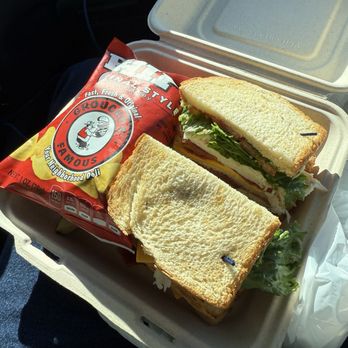 Groucho's Deli - Delis Near Me - Blythewood, South Carolina