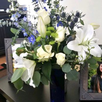 B & B Floral - Flowers, vase is an emerald blue - Florists Near Me - Vallejo, California B & B Floral - Flowers, vase is an emerald blue - Florists Near Me - Vallejo, California