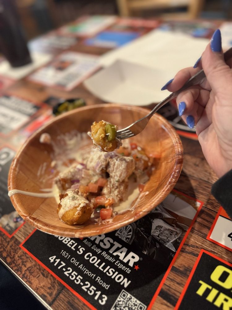 Hibby’s Sports Grille Logo