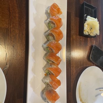 Sushi Zoa - Philadelphia Roll - Sushi Bars Near Me - Hutto, Texas Sushi Zoa - Philadelphia Roll - Sushi Bars Near Me - Hutto, Texas