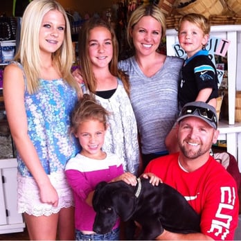 Fur De Leash - Pet Stores Near Me - St. George, Utah Fur De Leash - Pet Stores Near Me - St. George, Utah