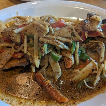 Coastal Thai - Thai Near Me - Wyandotte, Michigan