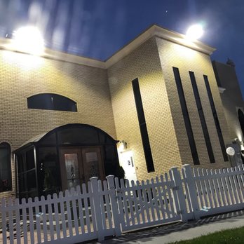 Hillside Islamic Center - Mosques Near Me - New Hyde Park, New York