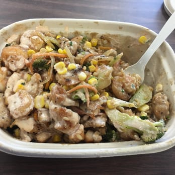 Fusabowl - Brown rice, carrots, broccoli, corn, onions, chicken, shrimp topped with yum yum sauce - Asian Fusion Near Me - Cincinnati, Ohio Fusabowl - Brown rice, carrots, broccoli, corn, onions, chicken, shrimp topped with yum yum sauce - Asian Fusion Near Me - Cincinnati, Ohio