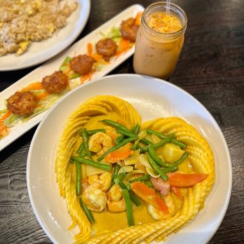 Buddha Thai Bistro - Mango Curry - Thai Near Me - Vacaville, California Buddha Thai Bistro - Mango Curry - Thai Near Me - Vacaville, California