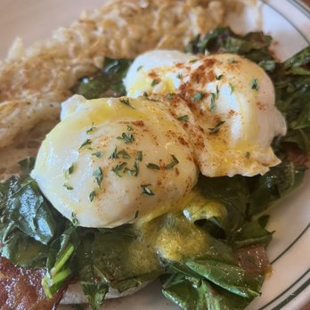 Wendell's - Cajun collard green Benedict - Breakfast & Brunch Near Me - Denver, Colorado