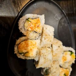 O Sushi - California roll