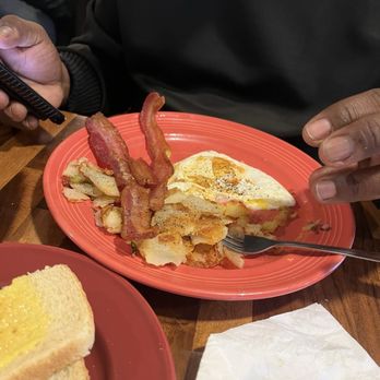 Country Cafe - Bacon, eggs, home fries & toast - Breakfast & Brunch Near Me - Cypress, California