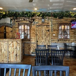 Bosna Grill - Another nice view of the dining room, from my table.