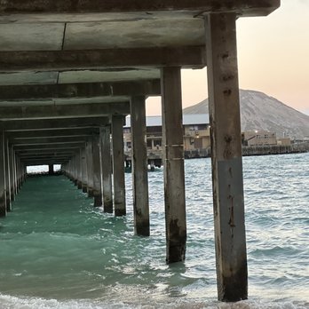 Makai Research Pier - Beaches Near Me - Waimanalo, Hawaii Makai Research Pier - Beaches Near Me - Waimanalo, Hawaii