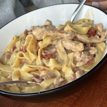 Carmelina's - Crazy Alfredo - Italian Near Me - Boston, Massachusetts