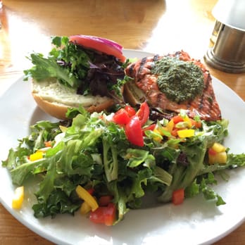 Doc Morgan's Pub & Restaurant - Salmon burger - Seafood Near Me - Bowen Island, British Columbia