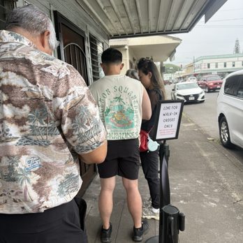 Two Ladies Kitchen - Short Line! - Bakeries Near Me - Hilo, Hawaii Two Ladies Kitchen - Short Line! - Bakeries Near Me - Hilo, Hawaii