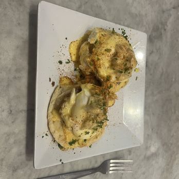 Mango Mangeaux - Chesapeake egg Benedict - New American Near Me - Hampton, Virginia Mango Mangeaux - Chesapeake egg Benedict - New American Near Me - Hampton, Virginia