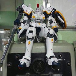 Chevron - Tallgeese1 chilling in Navy ship.