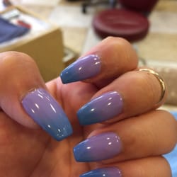 L3 Nails & Spa - Mood Changing Nail Polish