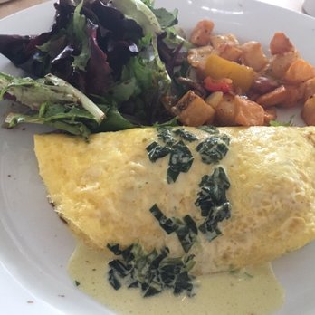 AMBAR Restaurant, Clarendon - Yummy omelette - Modern European Near Me - Arlington, Virginia
