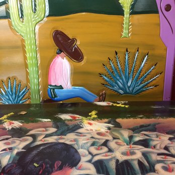 El Gallo Giro - Booth decore - Mexican Near Me - Memphis, Tennessee